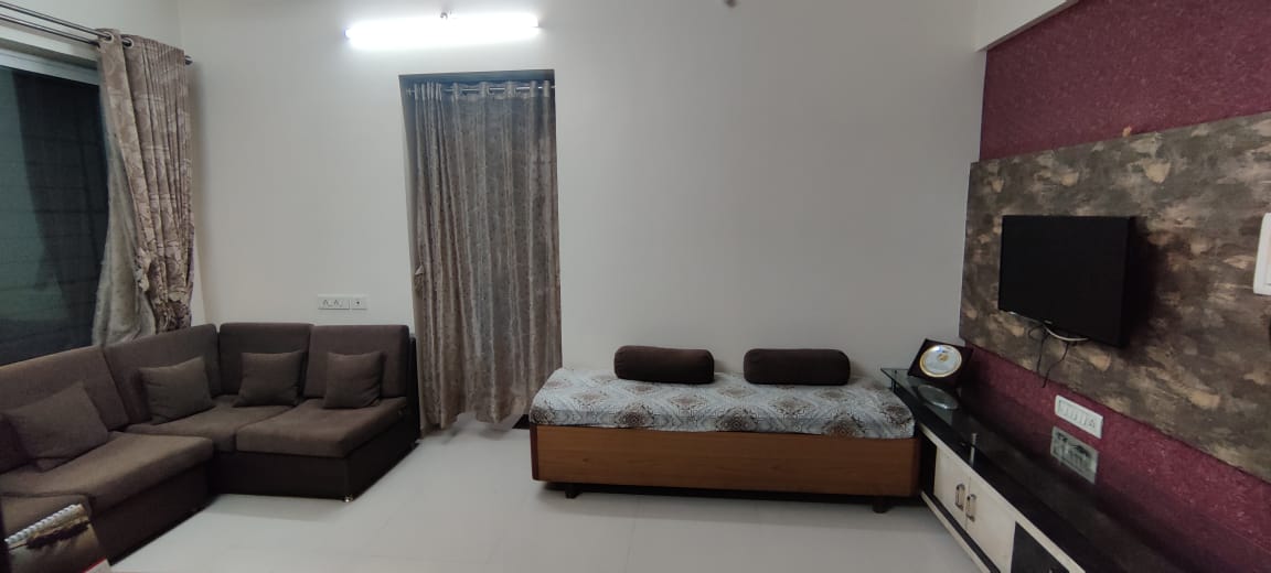 1.5 BHK Flat for Rent – Vasant Fiona, Opp. Vasant Lawns, Thane West (9th Floor)